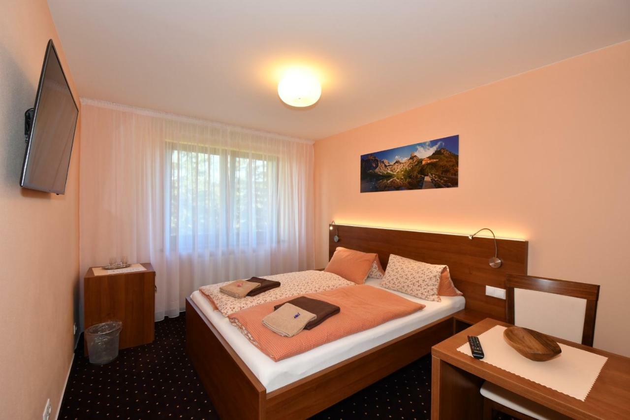 Penzion Gabriela, Tatranska Strba, Pri Zubacke Экстерьер фото